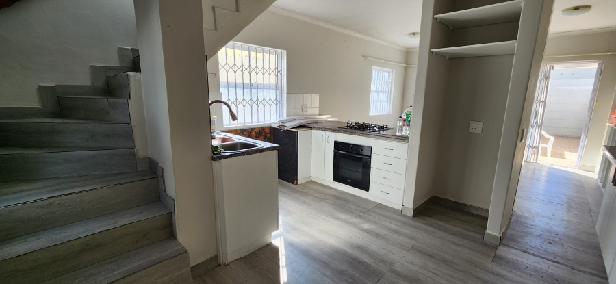 To Let 2 Bedroom Property for Rent in Parklands Western Cape